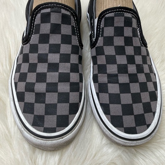 Vans Unisex Classic Checkerboard Black and Pewter Grey Slip-On Sneakers - Picture 4 of 14